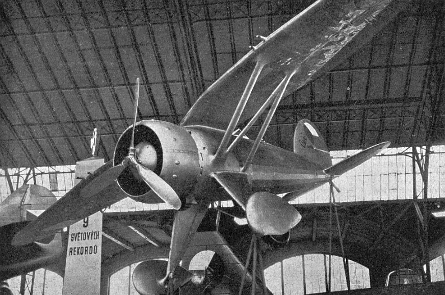 Aero Vodochody A.102