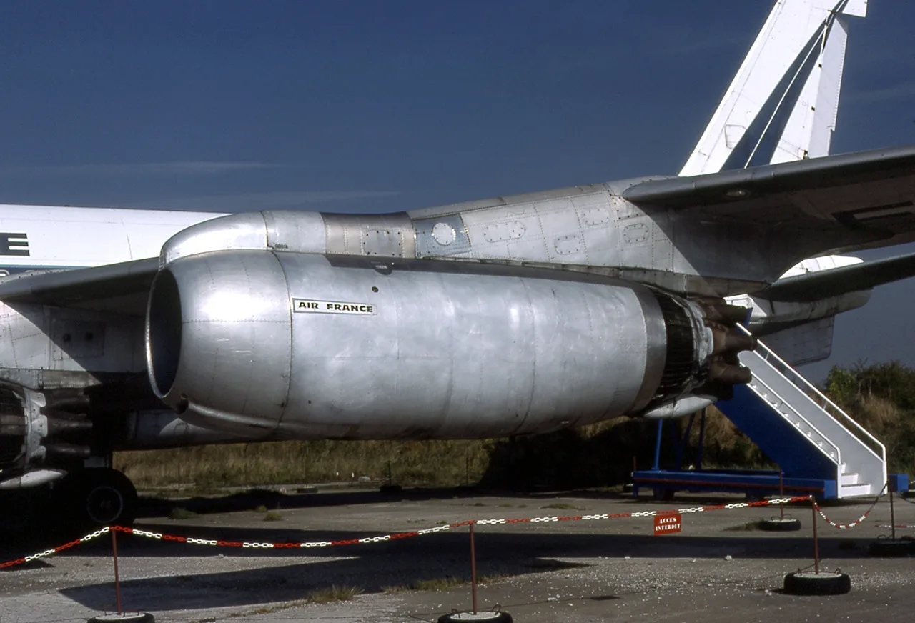 Boeing 707