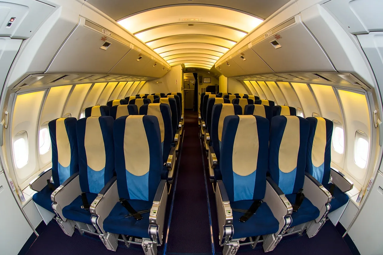 Boeing 747-100