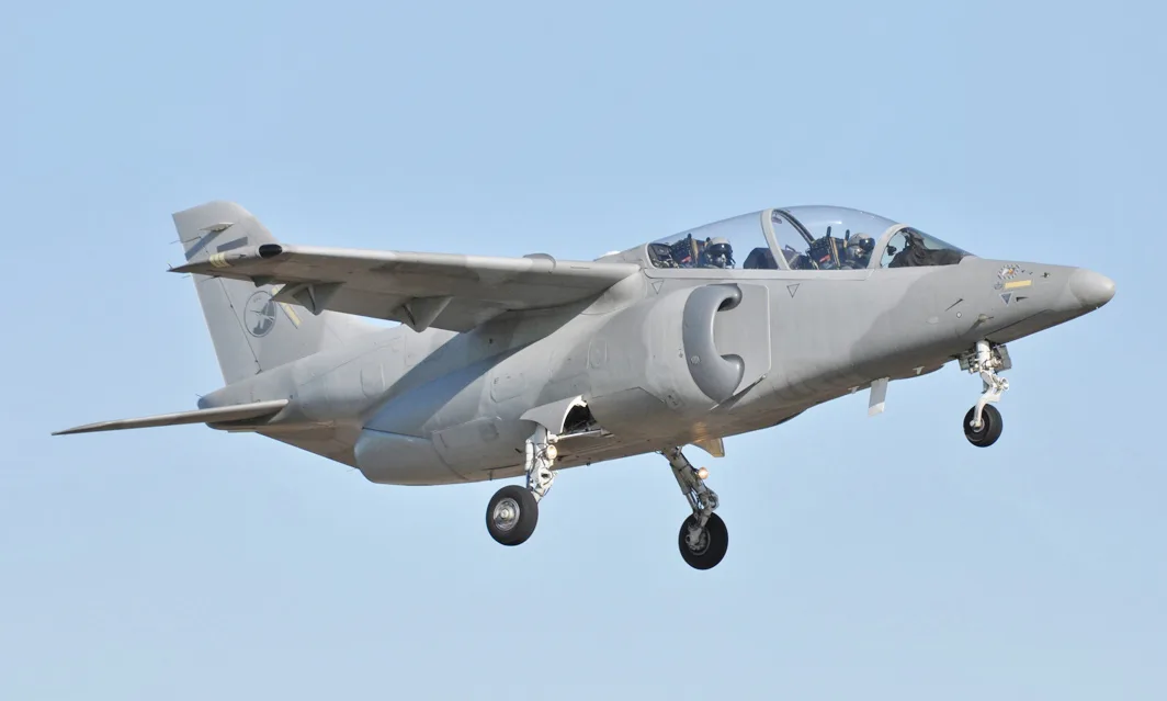 Fábrica Argentina de Aviones FMA IA-63 Pampa