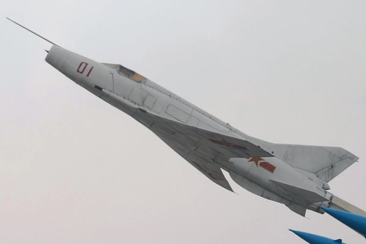 Hongdu Aviation J-12