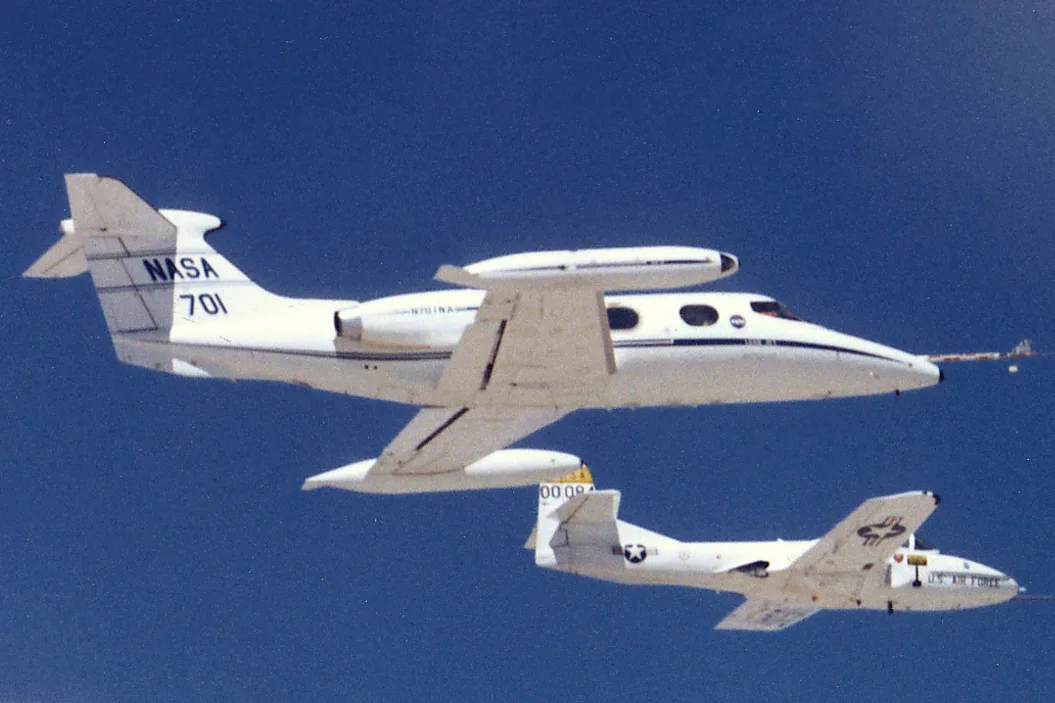 Learjet 23