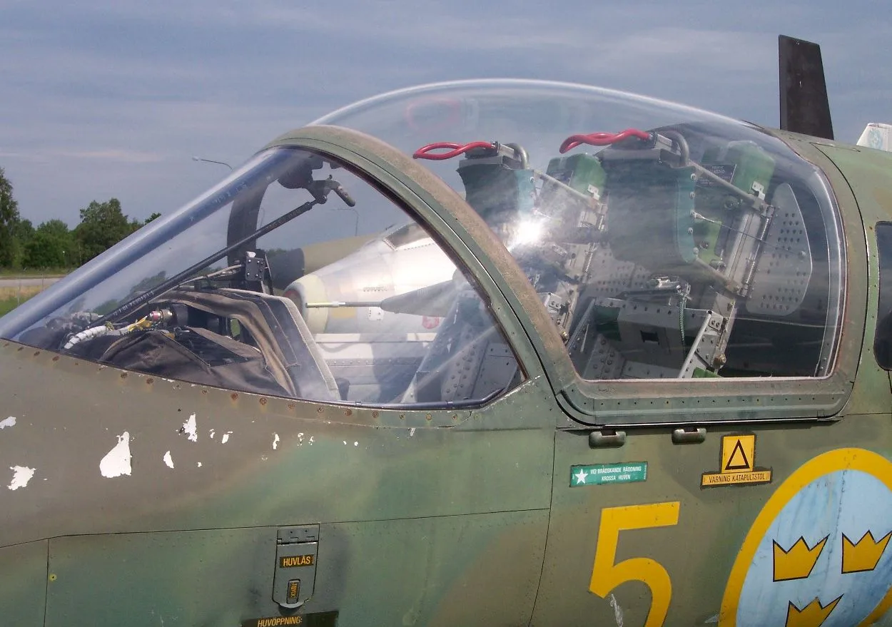 Saab 105