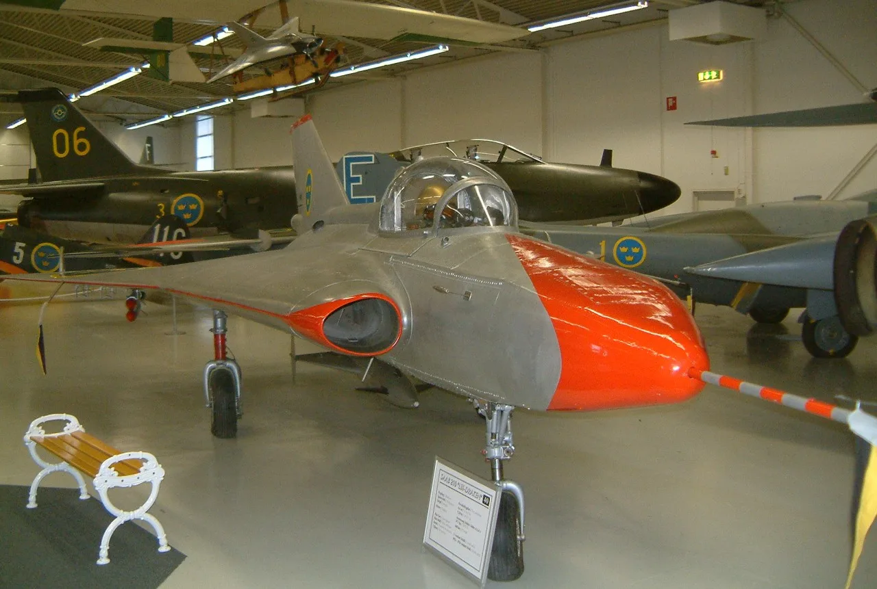 Saab 210