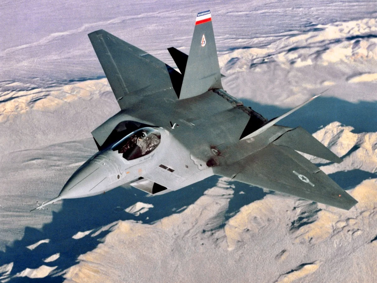 General Dynamics YF-22